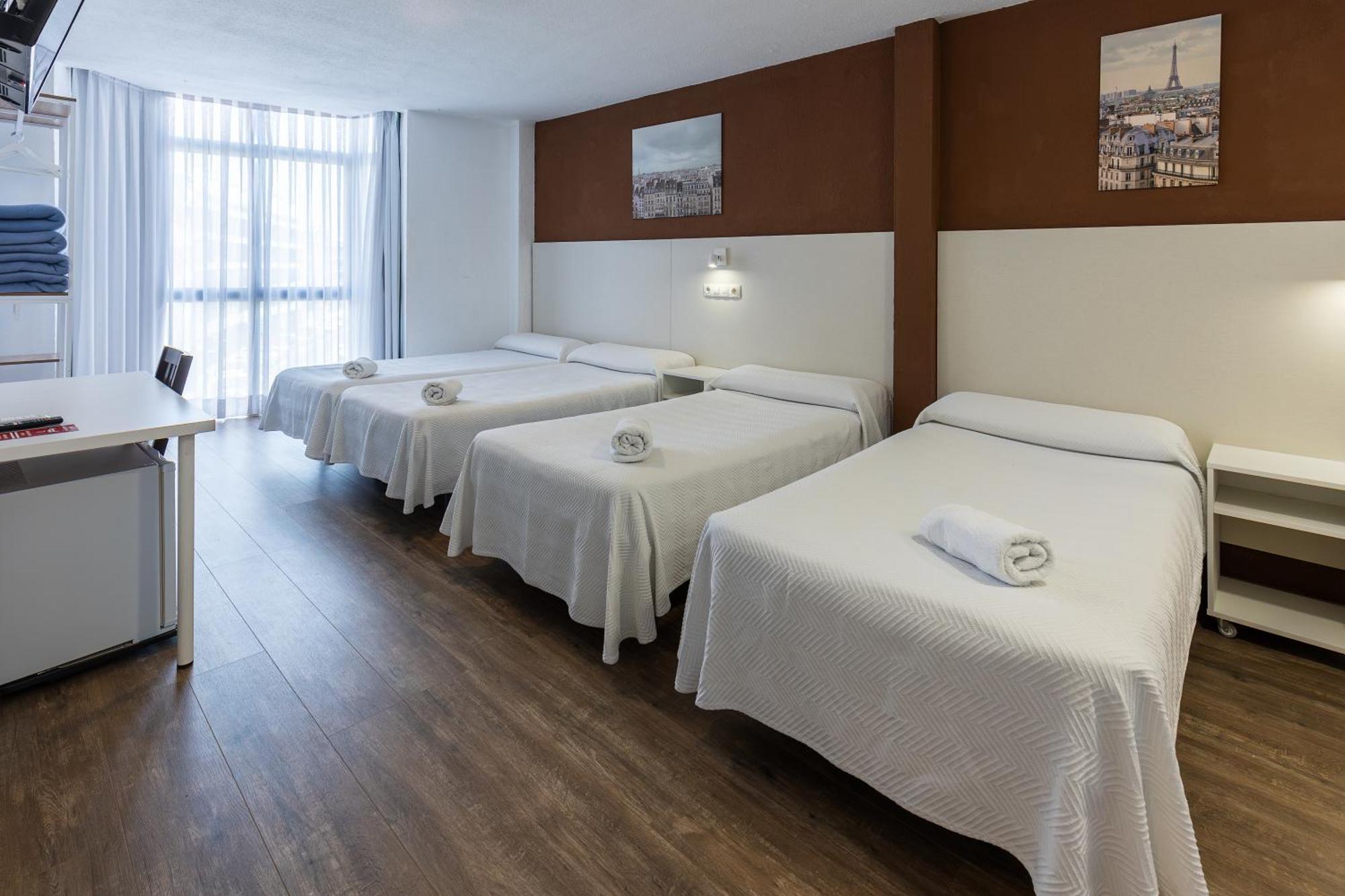 Hostal Gran Via 핀토 외부 사진