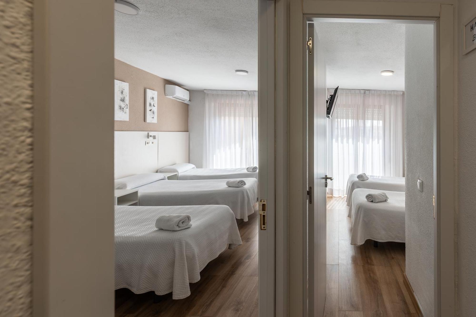 Hostal Gran Via 핀토 외부 사진
