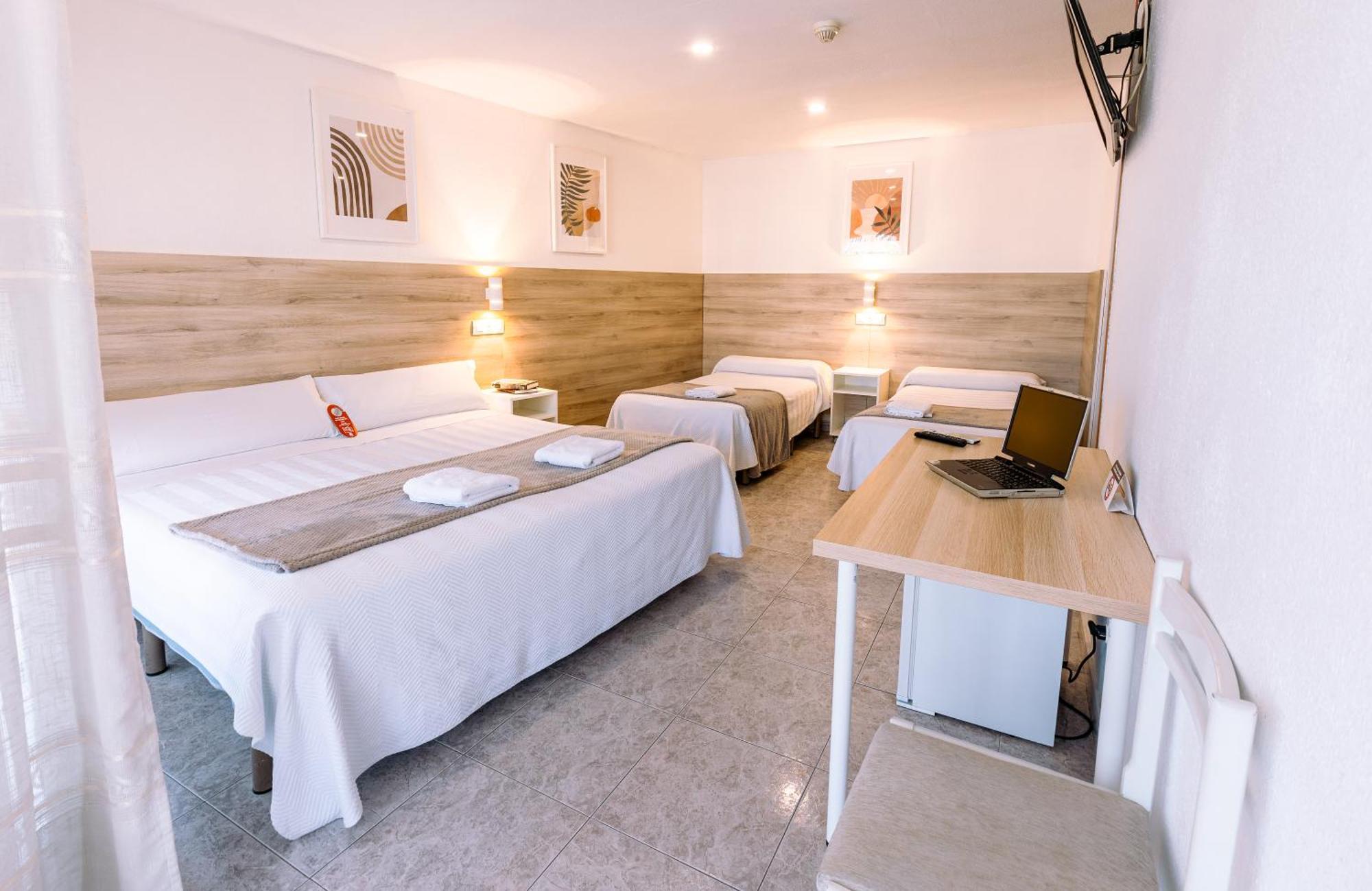 Hostal Gran Via 핀토 외부 사진