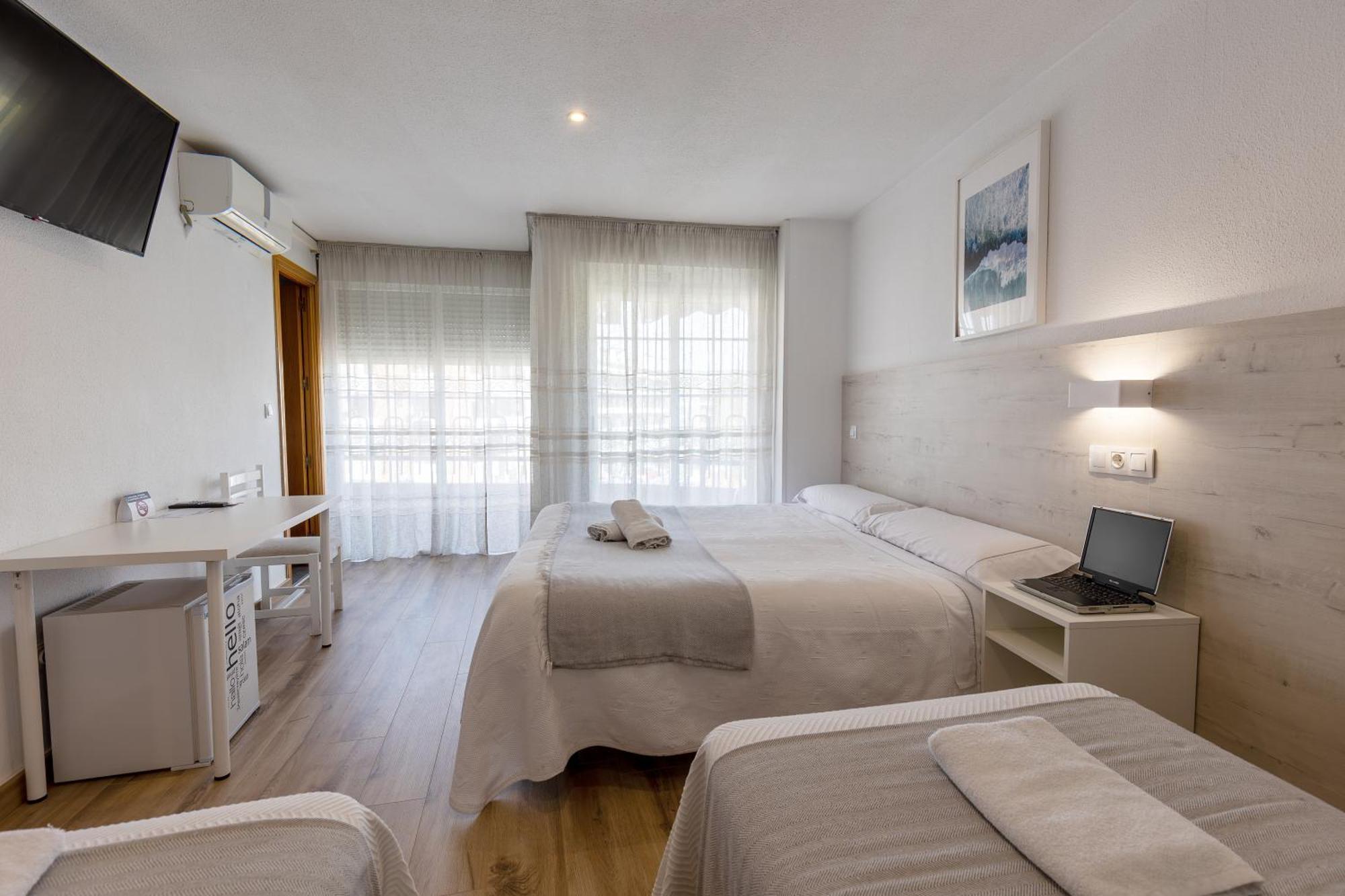 Hostal Gran Via 핀토 외부 사진